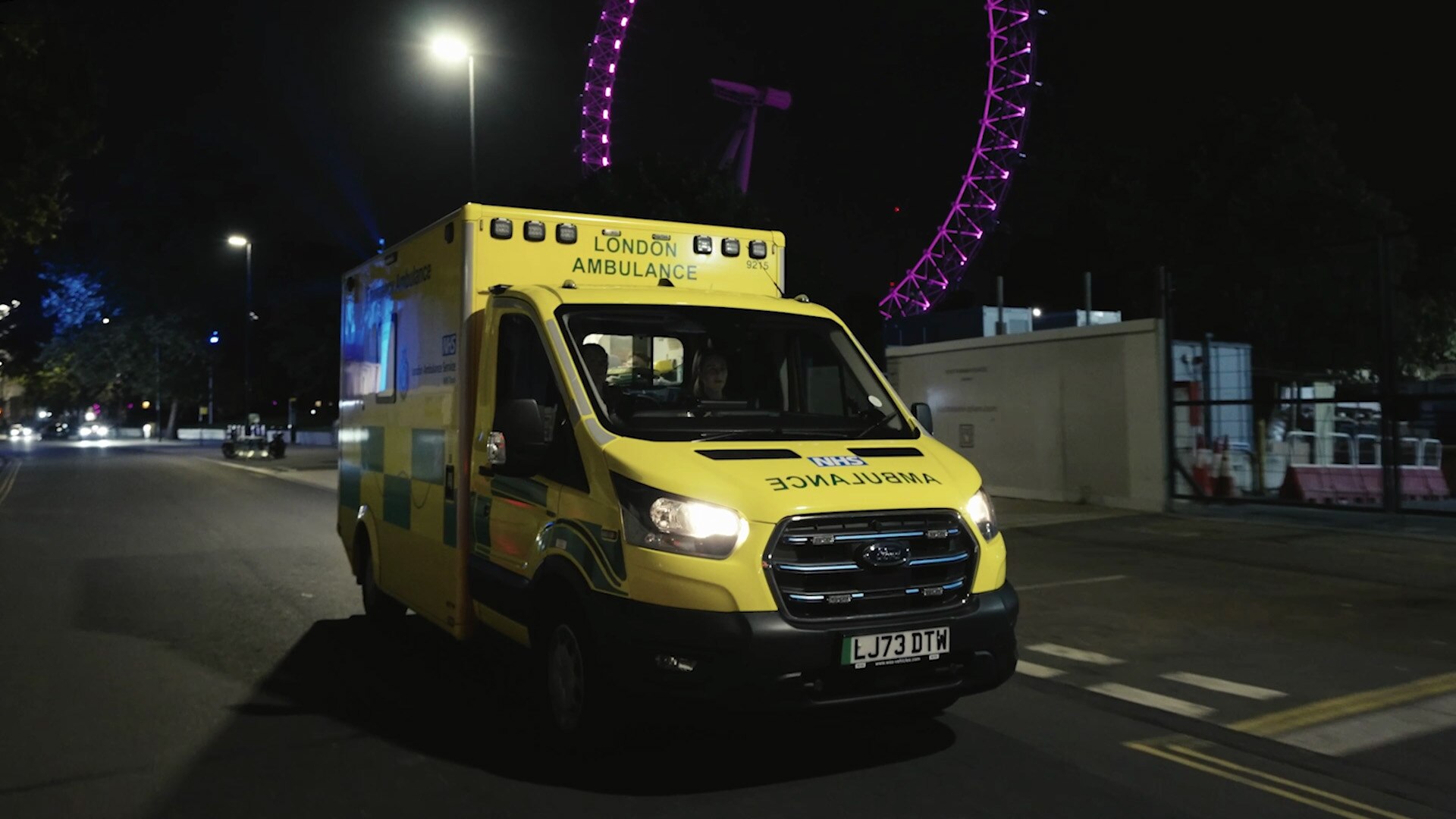 2023 Ford E-Transit in operation with the London Ambulance Service. License valid for earned editorial, press releases, press kits. All non-broadcast digital and online media Region: Global. This content is solely for editorial use and for providing individual users with information. Any storage in databases, or any distribution to third parties within the scope of commercial use, or for commercial use is permitted with written consent from Ford in Europe GmbH only.